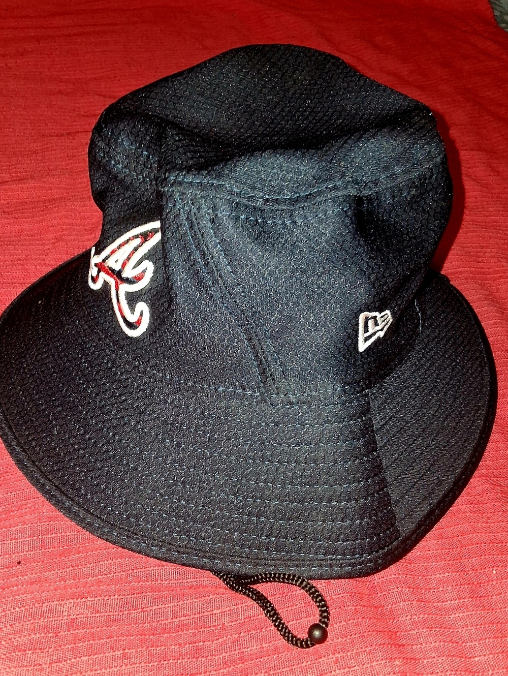 New Era Atlanta Braves Bucket Hat. One Size. MLB "Batting Hat" Collectio.